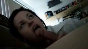 GF giving a nice suck in the chatroom