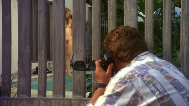 Frances McDormand nude Lori Singer nude full frontal nudity Short Cuts 1993