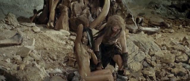 Wild Girl Aruna Shields nude - Ao Le Dernier Neandertal (2010)