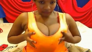 Ebony boobs webcam: Silkytits (3 videos!)