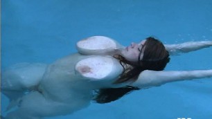 Anorei Collins - Naked girl swims in the pool