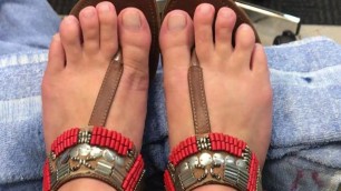 brandy talore - Little foot fetish video clip I have really pretty feet!