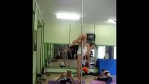 Pole-acrobat