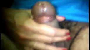 MY WIFE HELP ME CUM! (HANDJOB)
