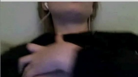 Hot blondie showing boobs on cam