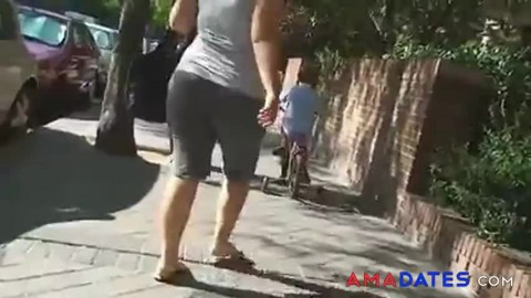 Jiggle Ass Walking Boy Fucking A Girl