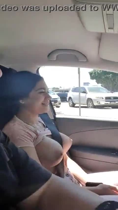 flashing huge tits driving