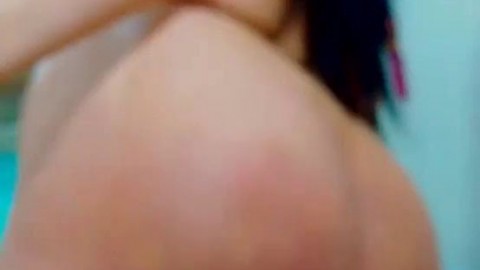 chubby latin tee showing her huge boobs on webcam
