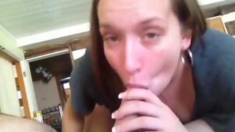 Hot fiance cums while blowing