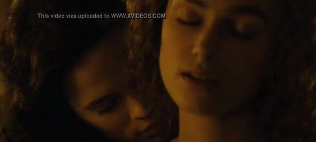 Hayley Atwell & Keira Knightley Lesbian Scene In The Duchess