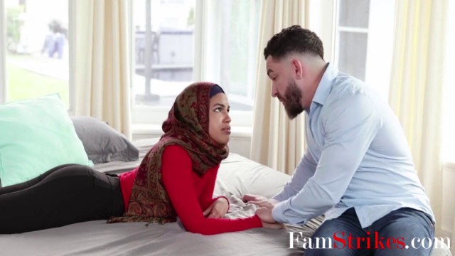 Arab Sister In Hijab Practices Fucking On Brother- Maya Farrell