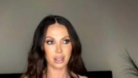 Brunette MILF Nikki Benz Live Tease Onlyfans 