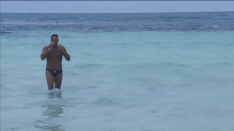 Italian pornstar Vittoria Risi screwed by two sailors on the beach