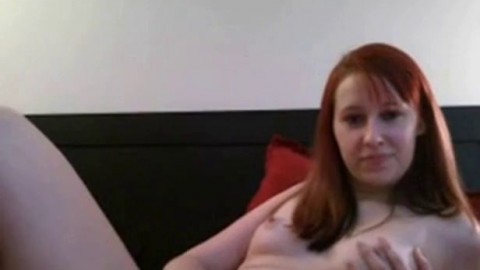 Horny Redhead With Big Ass Loves Showing