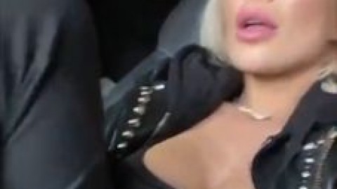 LaynaBoo in Car Pussy Play Onlyfans 