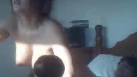 amateurs fucking in moms bed
