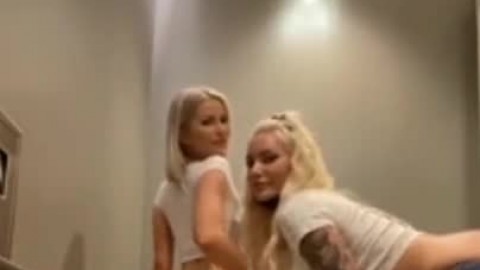 LaynaBoo Lesbian Show With Viking Barbie Onlyfans