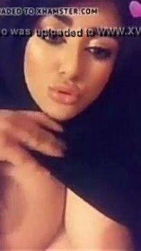 Muslim Hijabi Girl With Big Boobs Takes Sexy Selfie Video