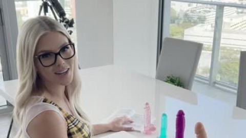 ScarlettKissesxo-School-Report-on-Multiple-Dildos-gRJEsqNg