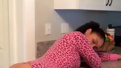 Maliah michel in pjs