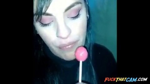 LONG TONGUE BEAUTY SHOWS OFF LONGEST TONGUE AND WIDE THROAT