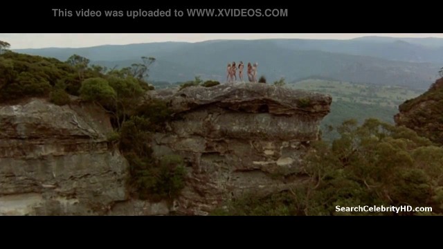 Portia de Rossi Kate Fischer Tara Fitzgerald Elle Macpherson Pamela Rabe in Sirens 1994