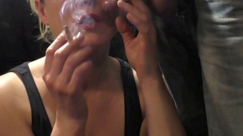 Smoke 2 cigarettes and BlowJob during time cumshot on my mouth with cigaret