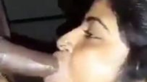 Desi bhabhi sucking dick