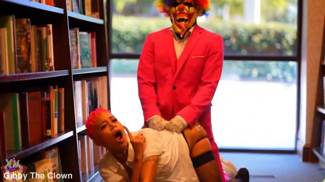 Jasamine Banks Gets Horny While Working At Barnes & Noble and Fucks Her Favorite Customer