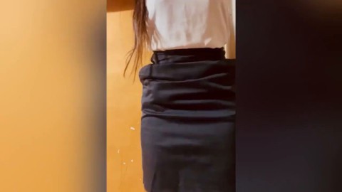 Profesora caliente envía video a su alumno