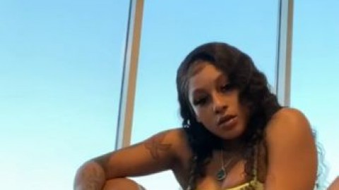 SpankBang.com_mizz+twerksum+feet+tease_1080p