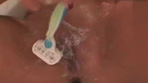 Closeup Asian Pussy Shaving