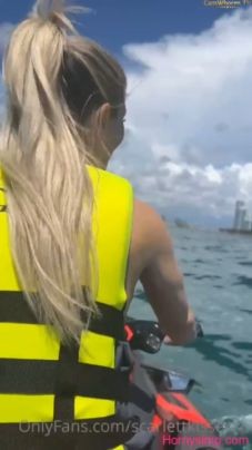 Scarlettkissesxo_Public_Sex_On_A_Jet_Ski