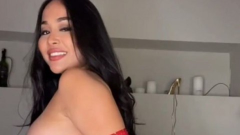 sexy Latina teen dildoing on camshow