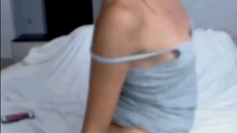 Skinny young girl with perfect smile love anal