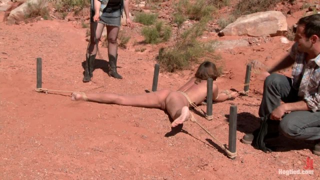 Amber Rayne - FEATURE SHOOT Hitchhiker In Trouble