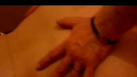 Mon mari m'a vue avoir un orgasme avec un autre homme sans capote