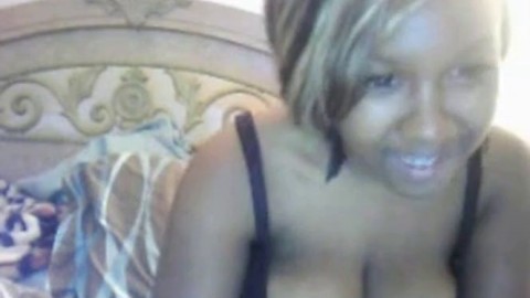 Ebony Amateur on Webcam