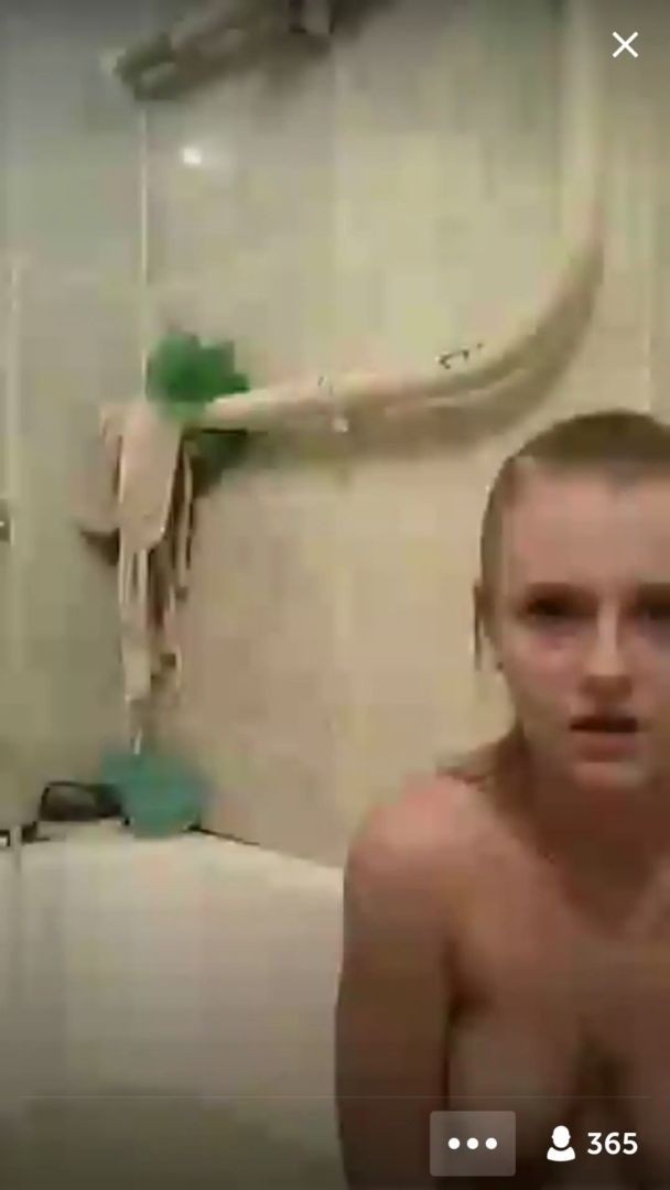 periscope sex shower