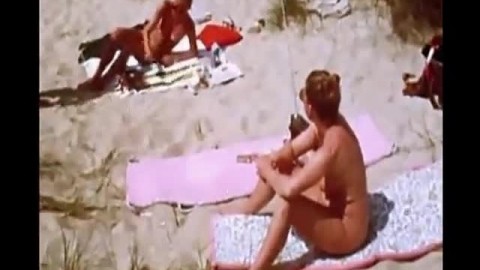 Vintage German Nudists at the Beach - Sonnenfreunde 1980