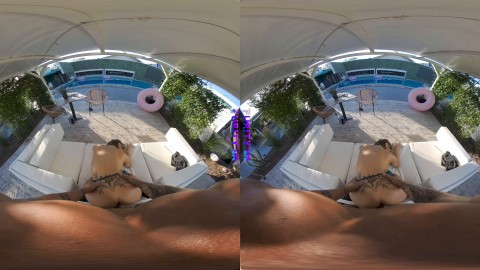 PURITYVR Business woman with Lisa Amane