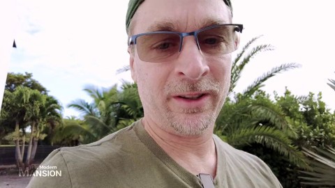 Solo Guy Drives Around The Town And Talks About Fucking Chicks Strong Tits