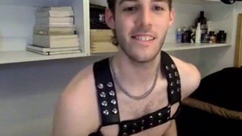 Amateur Twink Wanks on Webcam