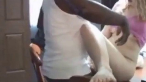 Homemade Interracial Cuckold Creampie with Amateur Girl