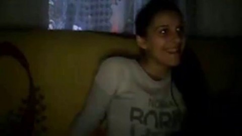 18-Year-Old Webcam Amateur Flashes in Public