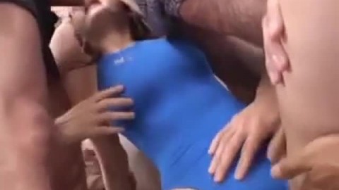 Asian Girl in Swimsuit - Japanese Amateur Video