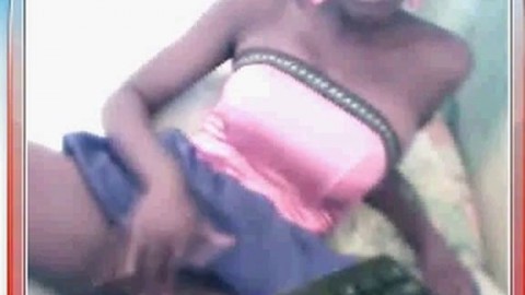 Latina Amateur Masturbates on Webcam