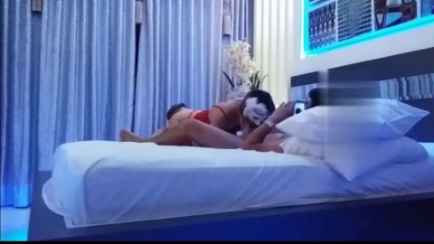 Surprise for his girl
