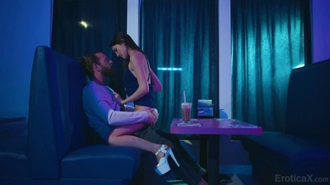 Brad Newman And Stunning Maya Woulfe In Passionate Action Sophia Fiore