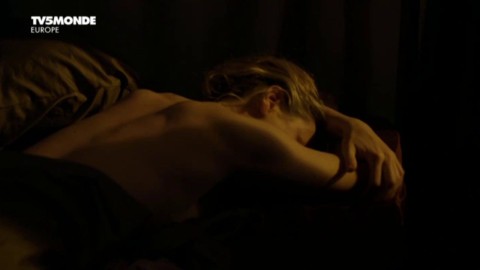 julie ferrier nude le fil free.porno